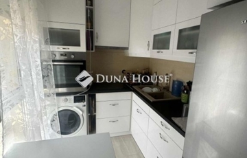 Eladó lakás