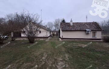 Eladó családi ház