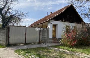 Eladó családi ház