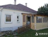 Eladó családi ház Győr 72 600 000 Ft