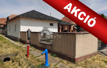 Eladó családi ház