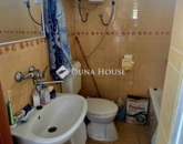 Eladó családi ház Pécs 32 300 000 Ft