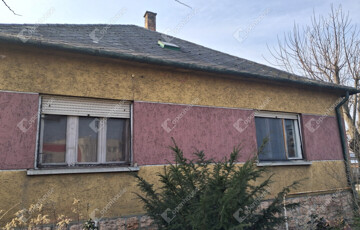 Eladó családi ház