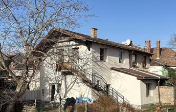 Eladó családi ház