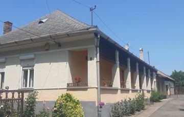 Eladó családi ház