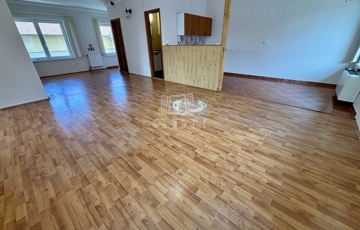 Kiadó iroda/üzlethelyiség