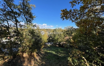 Eladó telek/földterület