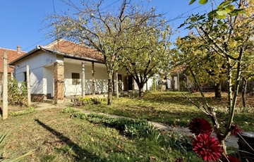 Eladó családi ház