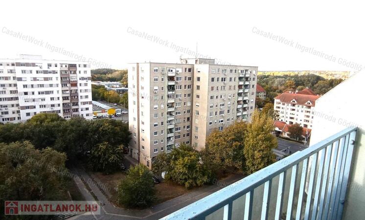 Jó állapotú panel lakás kiváló helyen