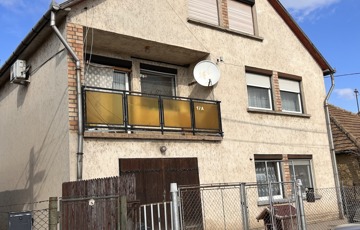 Eladó családi ház