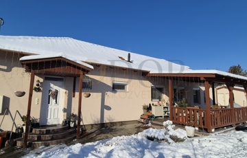 Eladó családi ház