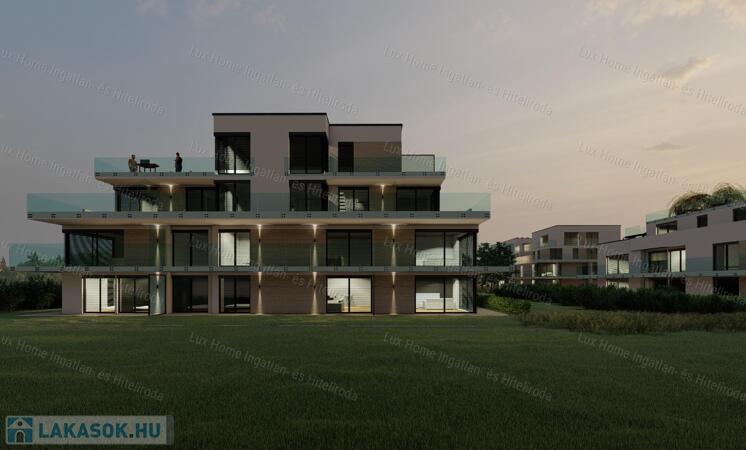 Siófokon KÖZVETLEN VÍZPARTI, LUXUS LAKÁS ELADÓ - AZONNAL KÖLTÖZHETŐ                                 