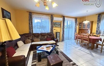 Eladó családi ház