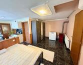 Újszász központjában eladó családi ház!