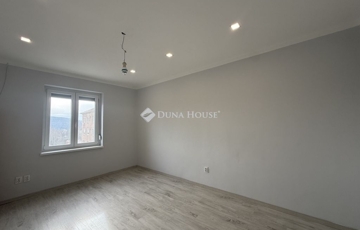 Eladó lakás