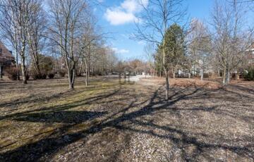 Eladó telek/földterület