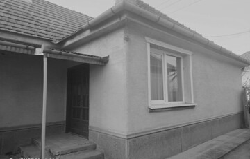 Eladó családi ház