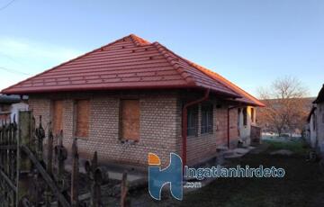 Eladó családi ház