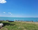 Eladó lakás Balatonakarattya 170 637 200 Ft