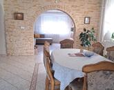 Oroszlányon, Borbálatelepen eladó 206m² tágas, napfényes családi ház!