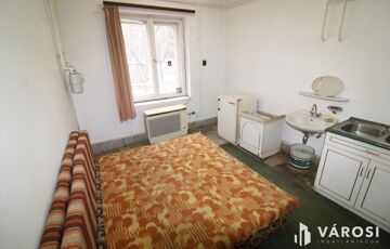 Eladó lakás