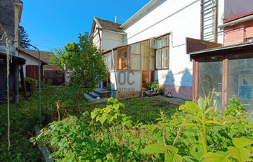 Eladó családi ház