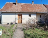 Eladó családi ház Pécs 29 000 000 Ft