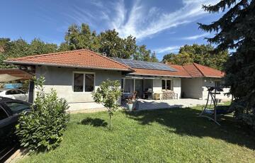 Eladó családi ház