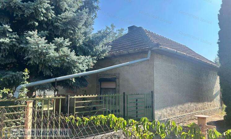 Cibakházán eladó családi ház                                 