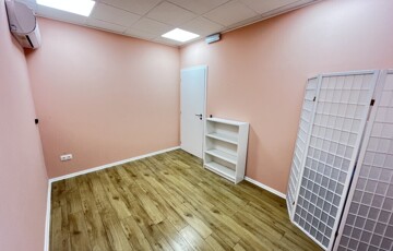 Kiadó iroda/üzlethelyiség