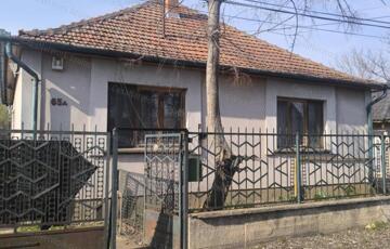 Eladó családi ház