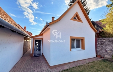 Eladó családi ház