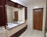 Eladó családi ház Oroszlány 149 990 000 Ft