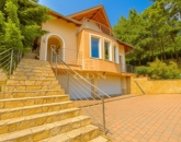 Eladó családi ház Szentendre 299 000 000 Ft