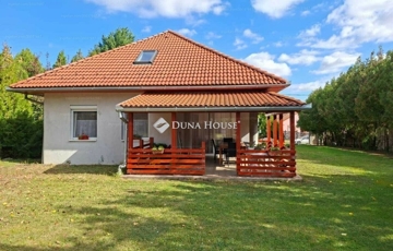 Eladó családi ház