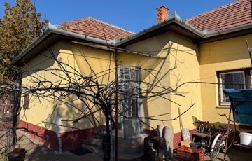Eladó családi ház