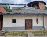 Eladó pince/présház Kesztölcön!