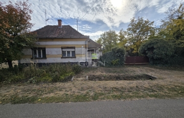 Eladó családi ház