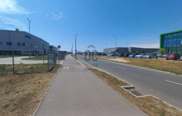 Eladó telek/földterület