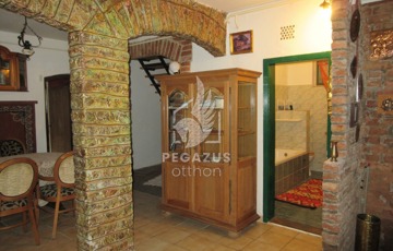 Eladó családi ház