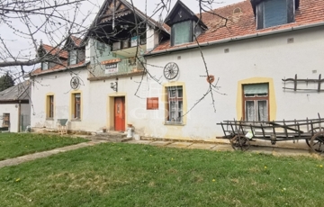 Eladó családi ház