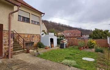 Eladó családi ház