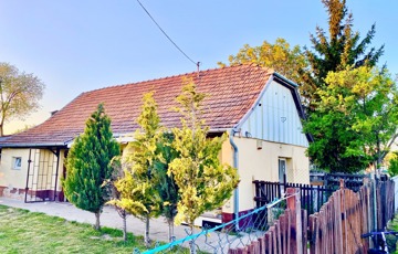 Eladó családi ház