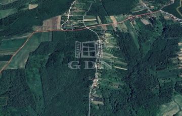 Eladó telek/földterület