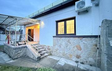 Eladó családi ház