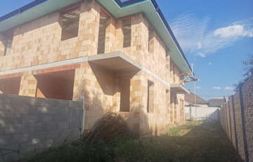 Eladó családi ház