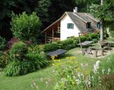 Ősfás birtok saját patakkal az erdő, a Nemzeti Park közepén