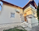 Eladó családi ház Pécs 83 900 000 Ft