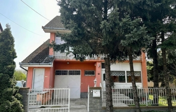 Eladó családi ház