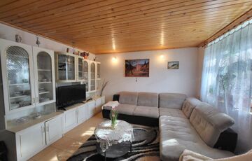 Eladó családi ház